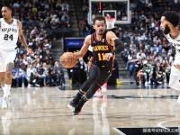 NBA常规赛，老鹰137-135险胜马刺，特雷-杨45分14助攻创纪录